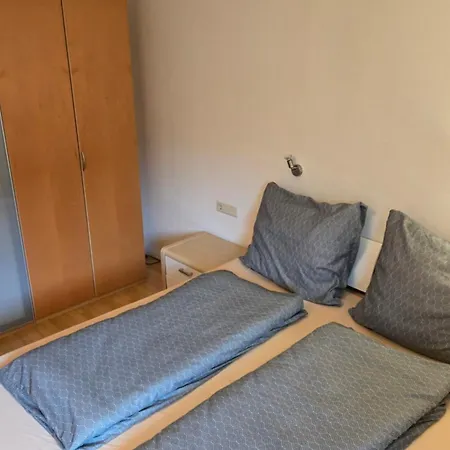 2 By The Διαμέρισμα Τσελ αμ Ζέε