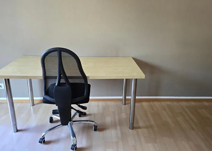 2 By The Διαμέρισμα *